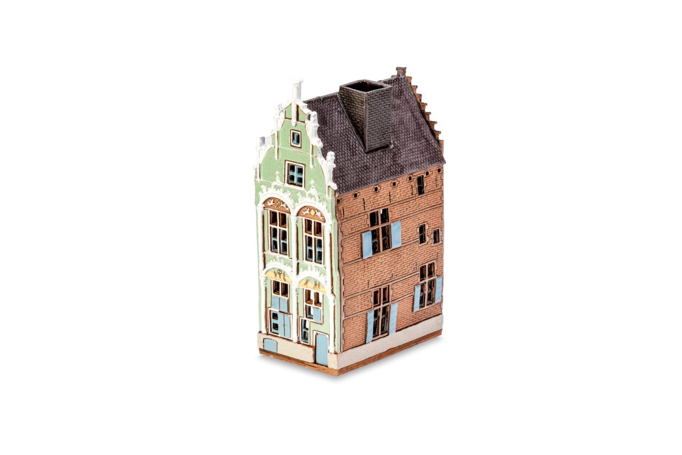 Ceramic miniature of original house in Mechelen BEL 22