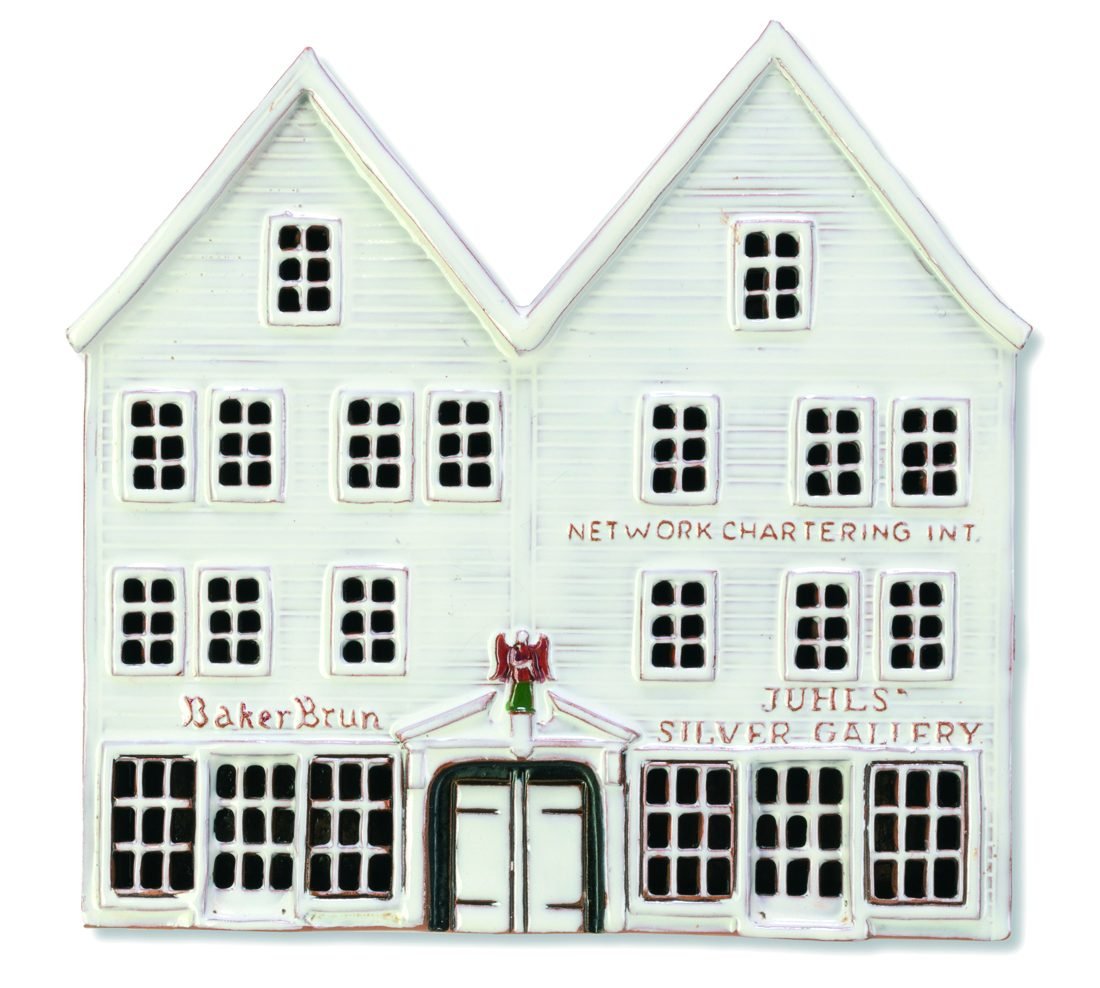 Ceramic plaque of original house in Bergen BER PL 02