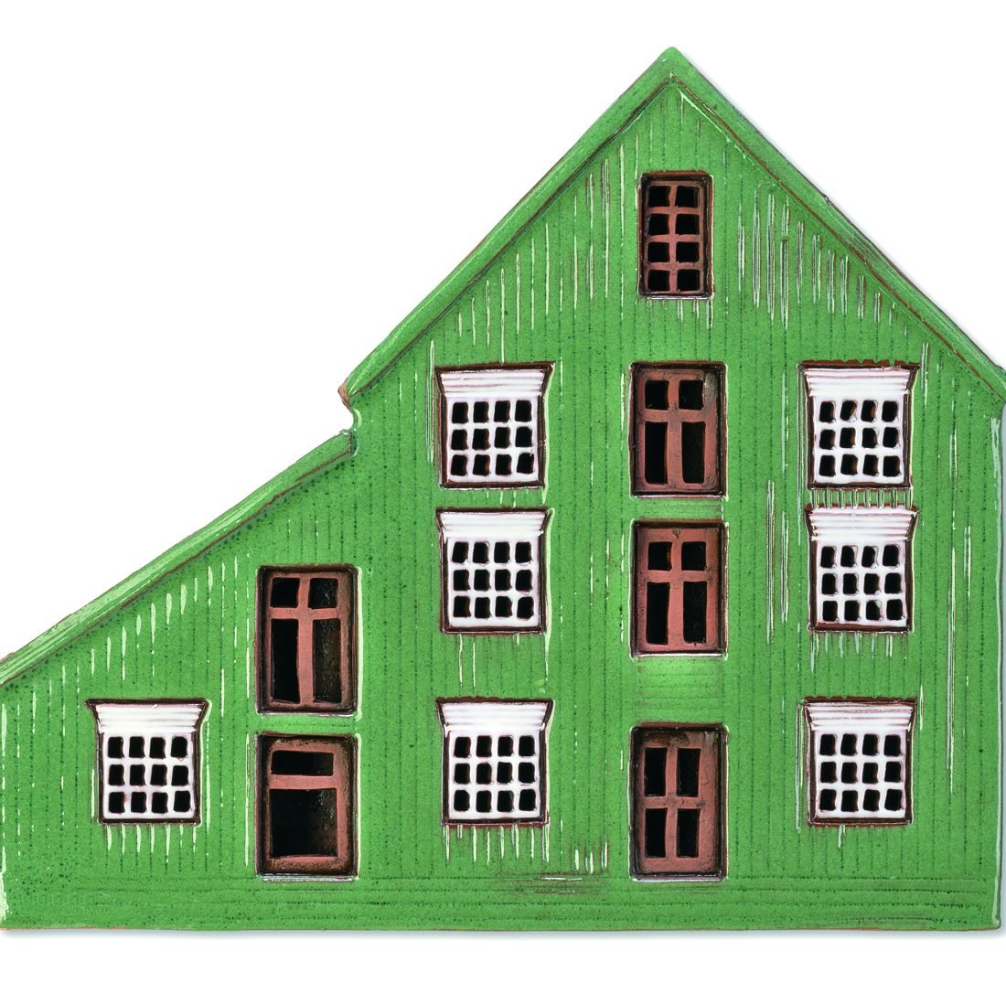 Ceramic plaque of original house in Trondheim NOR PL 01