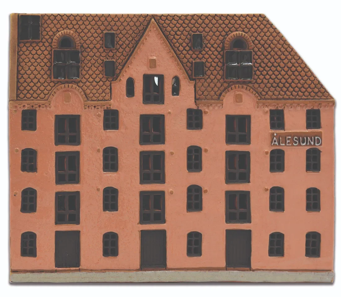 Ceramic plaque of original house in Alesund A 03 PL