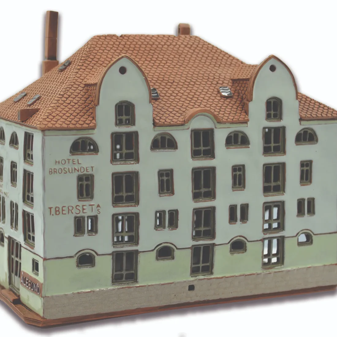 Ceramic miniature of original house in Alesund A 04