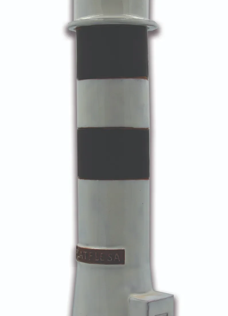 Ceramic miniature of Flatflesa lighthouse A 10