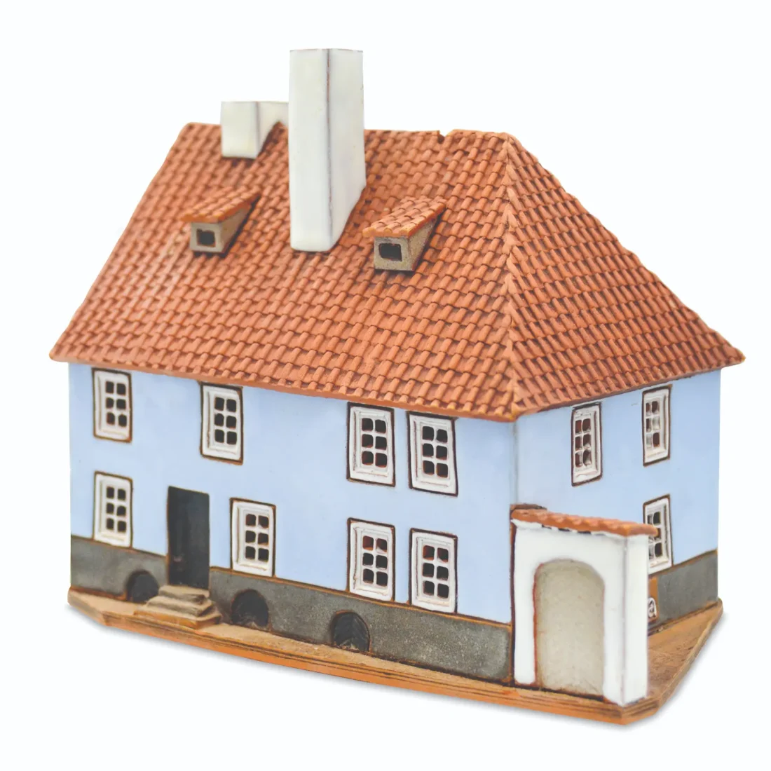 Ceramic miniature of the house in Narva VN 04